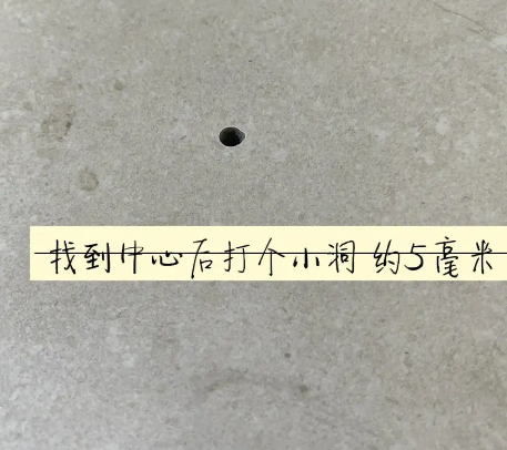 明溪瓷砖空鼓维修公司专业解答在瓷砖铺贴过程中，如果砂料搅拌不均匀，将会带来以下问题